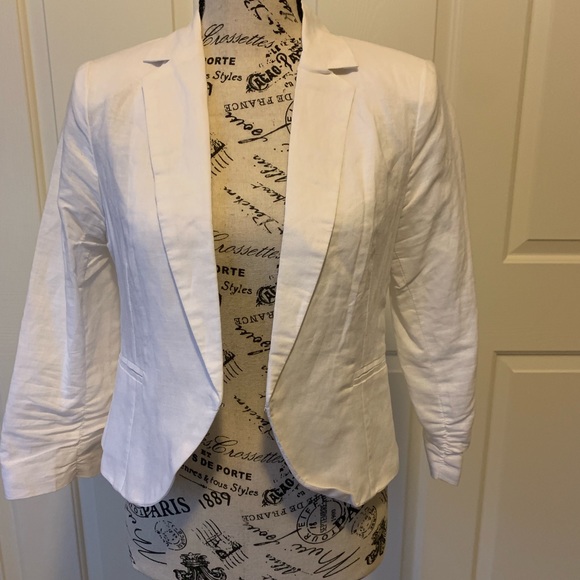 Bajee Collection Linen-Like White Blazer - Picture 8 of 8